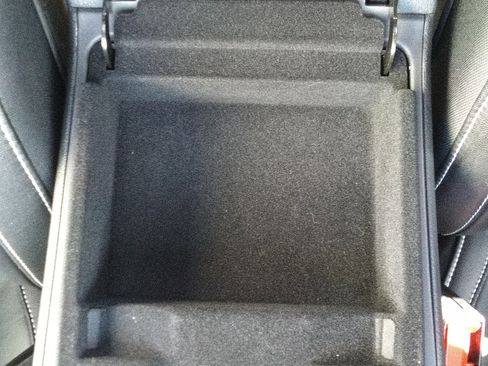 Used 2024 Jeep Grand Cherokee Limited image 19