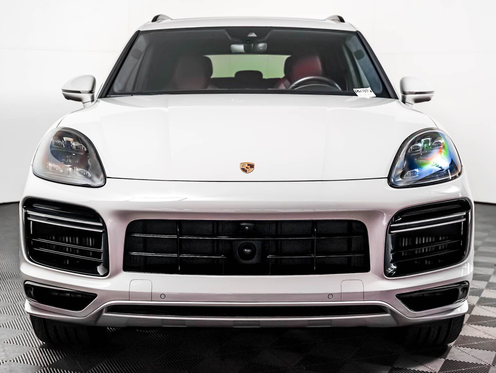Certified 2023 Porsche Cayenne Turbo AWD/4WD image 7