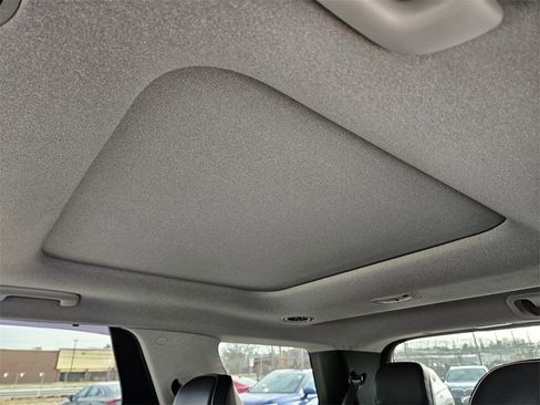 Used 2021 Hyundai Palisade Limited image 16