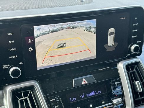 Used 2023 Kia Sorento S FWD image 18