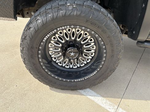 Used 2018 Chevrolet Silverado 3500 High Country w/ Duramax Plus Package image 11