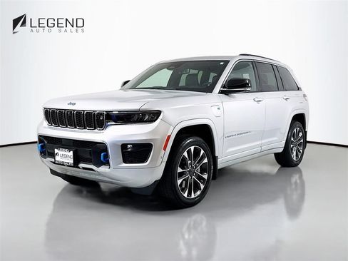 Used 2023 Jeep Grand Cherokee Overland w/ Advanced Protech Group III AWD/4WD image 1
