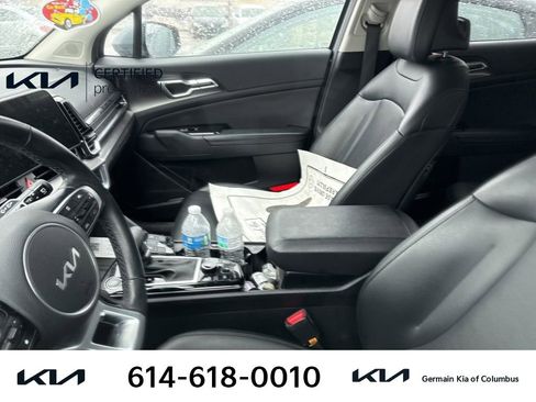 Certified 2024 Kia Sportage EX image 9