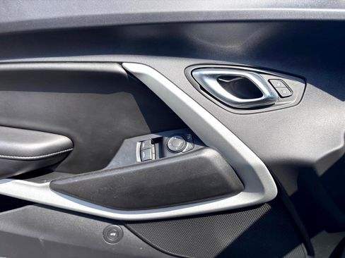 Used 2018 Chevrolet Camaro LT image 23