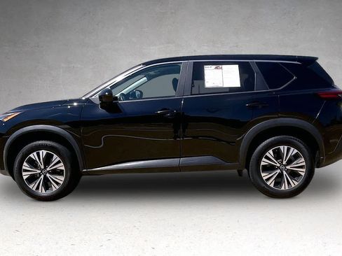 Used 2023 Nissan Rogue SV FWD image 3