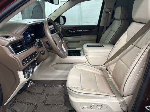 Used 2023 GMC Yukon XL Denali w/ Max Trailering Package AWD/4WD image 18