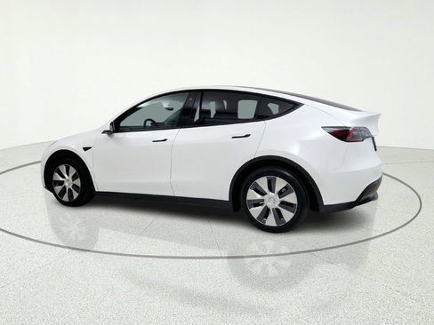 Used 2022 Tesla Model Y Long Range AWD/4WD image 4
