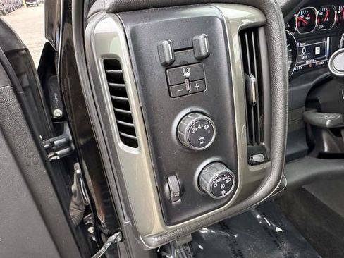 Used 2018 Chevrolet Silverado 2500 High Country w/ Duramax Plus Package AWD/4WD image 24