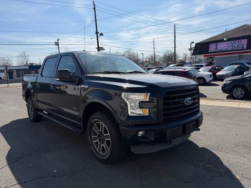 Used 2015 Ford F150 XLT w/ Equipment Group 302A Luxury AWD/4WD image 4