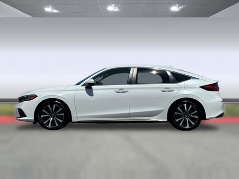 Used 2023 Honda Civic EX-L image 2