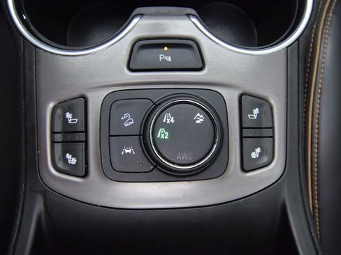 Used 2022 GMC Terrain AT4 w/ Infotainment Package II image 38