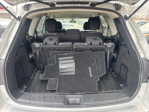 Used 2020 Nissan Pathfinder SV w/ Cargo Package image 22