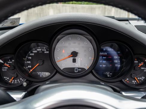 Used 2016 Porsche 911 Carrera S RWD image 4