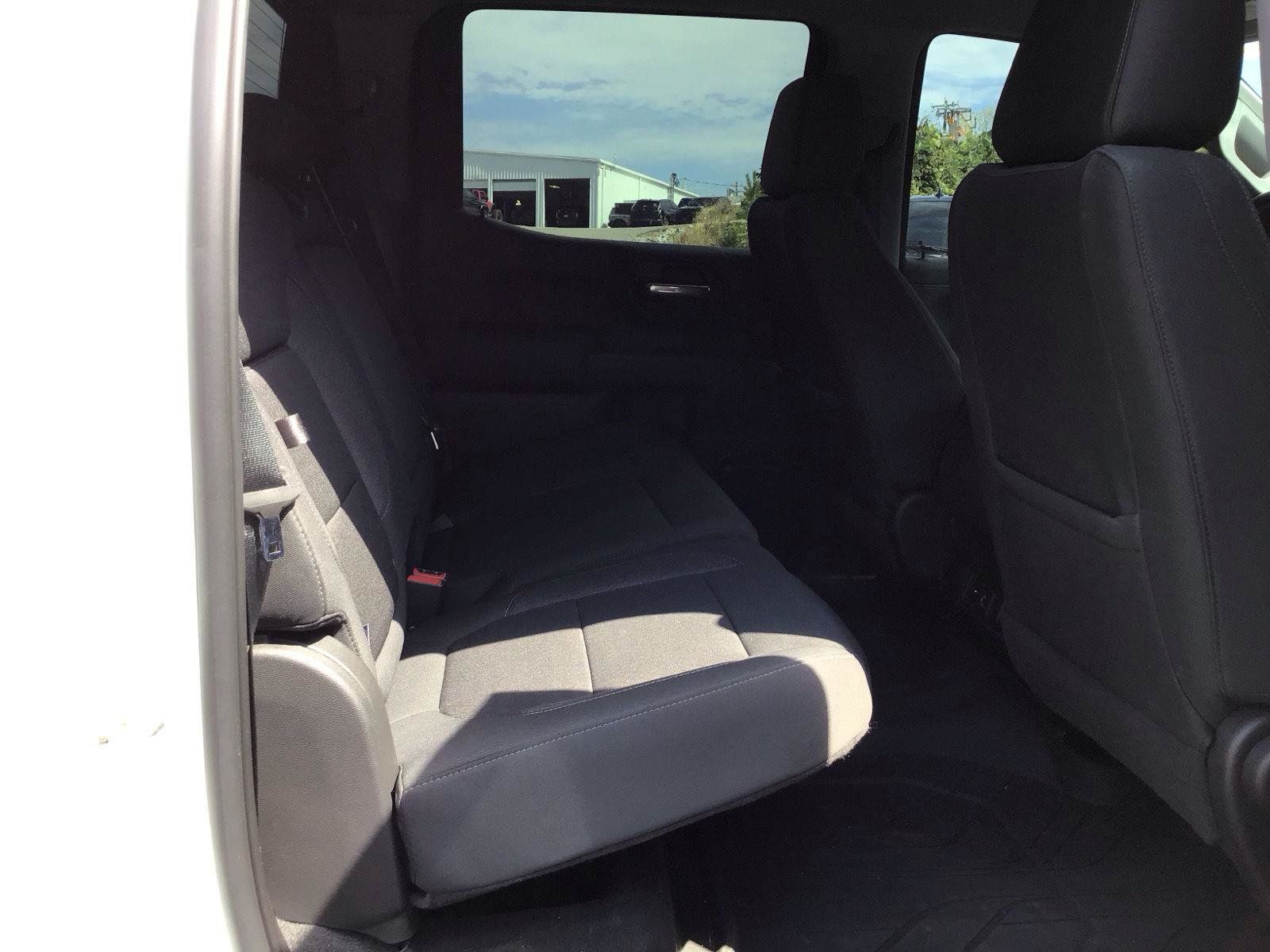 Used 2020 Chevrolet Silverado 1500 LT w/ All-Star Edition RWD image 4