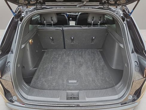 Used 2024 Chevrolet Trax RS w/ Driver Confidence Package image 15