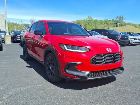 Used 2025 Honda HR-V Sport image 4