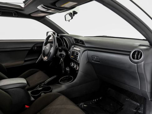 Used 2012 Scion tC FWD image 10