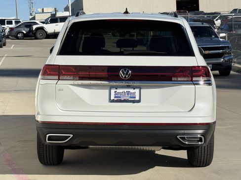 New 2026 Volkswagen Atlas SE image 5