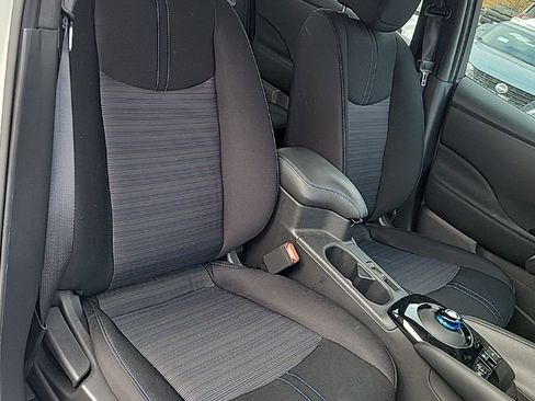 Used 2023 Nissan Leaf SV Plus image 23