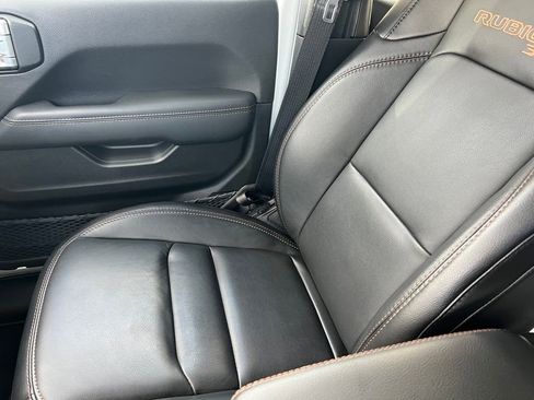 Used 2022 Jeep Wrangler Unlimited Rubicon w/ Trailer Tow Package image 39