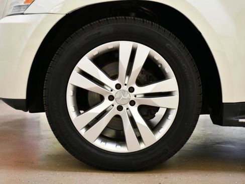 Used 2012 Mercedes-Benz GL 450 4MATIC image 48