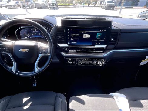 Used 2023 Chevrolet Silverado 1500 LT image 15