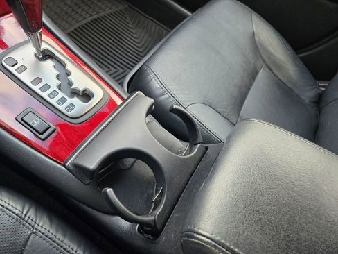 Used 2005 Lexus ES 330 image 24