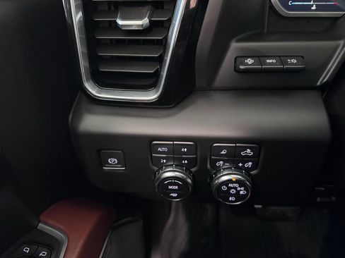 Certified 2024 GMC Sierra 3500 Denali Ultimate image 25