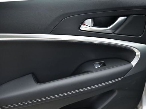 New 2026 Genesis G70 2.5T image 23