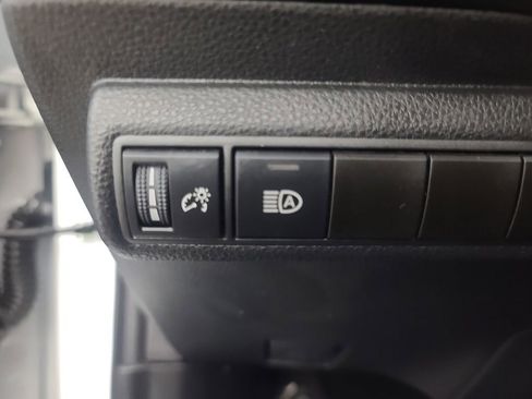 Used 2026 Toyota Corolla LE FWD image 28