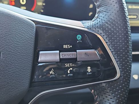 Used 2023 Nissan Ariya AWD/4WD image 24