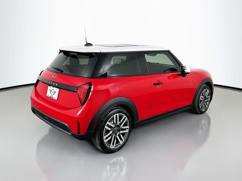 Certified 2025 MINI Cooper 2-Door Hardtop image 5