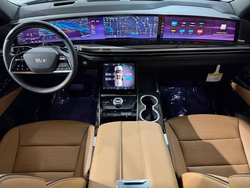 New 2026 Cadillac Escalade Luxury w/ Touring Package AWD/4WD image 14