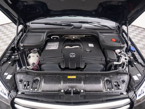 New 2026 Mercedes-Benz GLS 580 4MATIC image 35