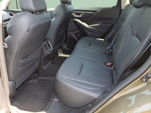 Used 2023 Subaru Forester Touring AWD/4WD image 17