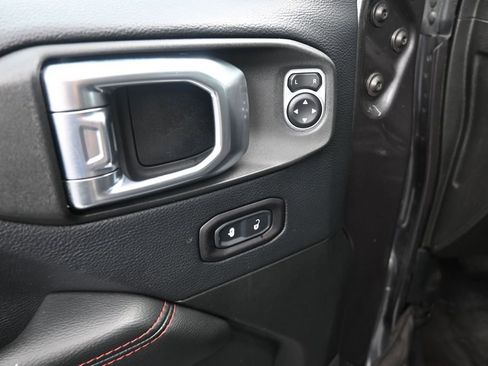 Used 2018 Jeep Wrangler Unlimited Rubicon AWD/4WD image 13