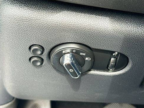 Used 2019 MINI Cooper S FWD image 34