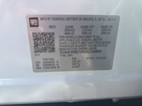 Used 2022 Chevrolet Equinox RS w/ Infotainment Package image 37