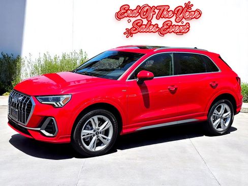 Used 2023 Audi Q3 2.0T Premium w/ 19" Wheel Package image 1