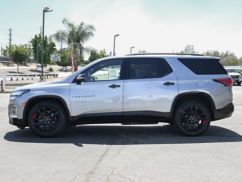 Used 2023 Chevrolet Traverse Premier w/ Redline Edition FWD image 8