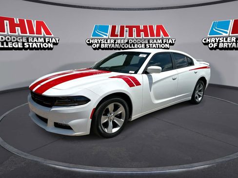 Used 2018 Dodge Charger SXT Plus RWD image 1