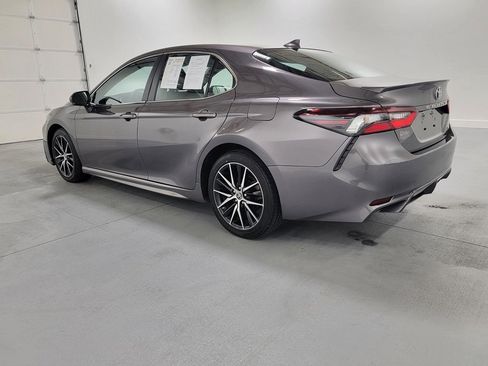 Used 2023 Toyota Camry SE image 6