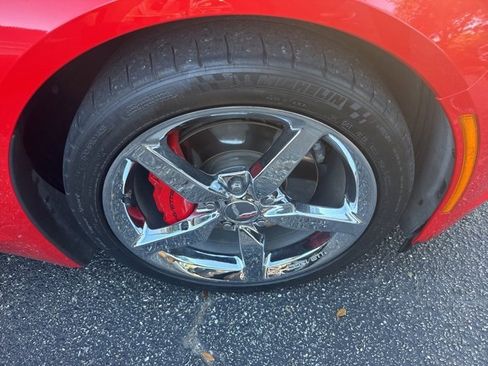 Used 2014 Chevrolet Corvette Stingray Convertible w/ 2LT Preferred Equipment Group image 2