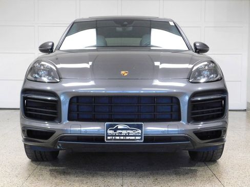 Used 2021 Porsche Cayenne GTS AWD/4WD image 1