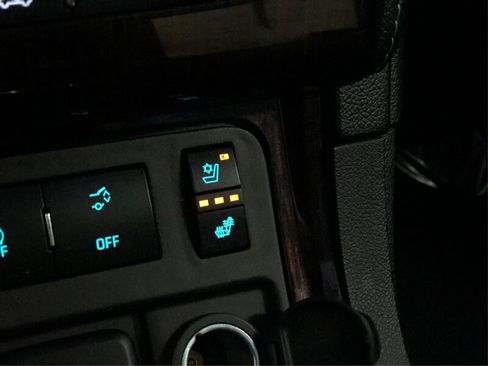 Used 2017 Chevrolet Traverse Premier AWD/4WD image 29