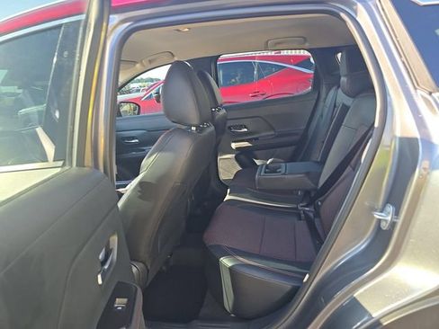 Used 2025 Nissan Kicks SR AWD/4WD image 2