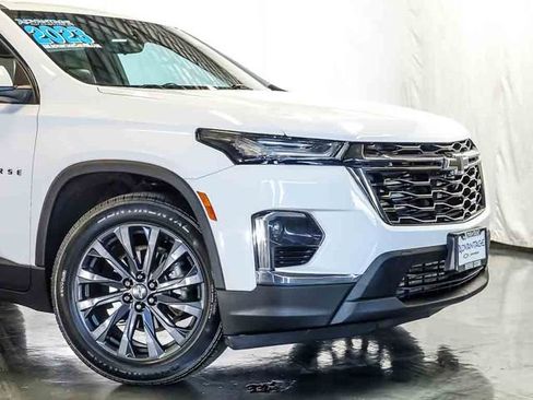 Certified 2023 Chevrolet Traverse RS AWD/4WD image 3