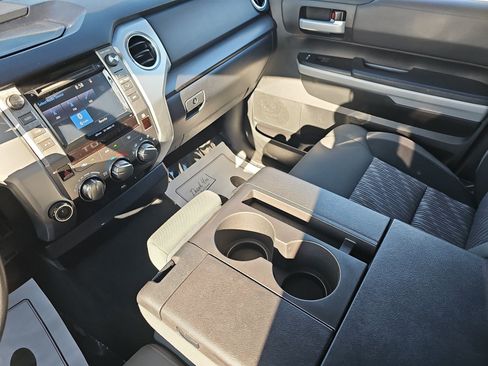 Used 2019 Toyota Tundra SR5 AWD/4WD image 21