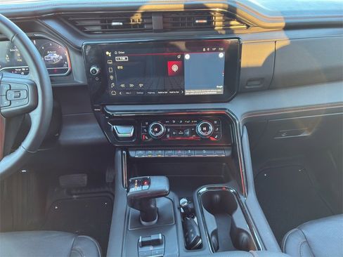 Used 2024 GMC Sierra 1500 AT4 w/ Technology Package image 14