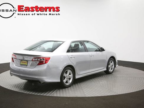 Used 2014 Toyota Camry SE FWD image 40